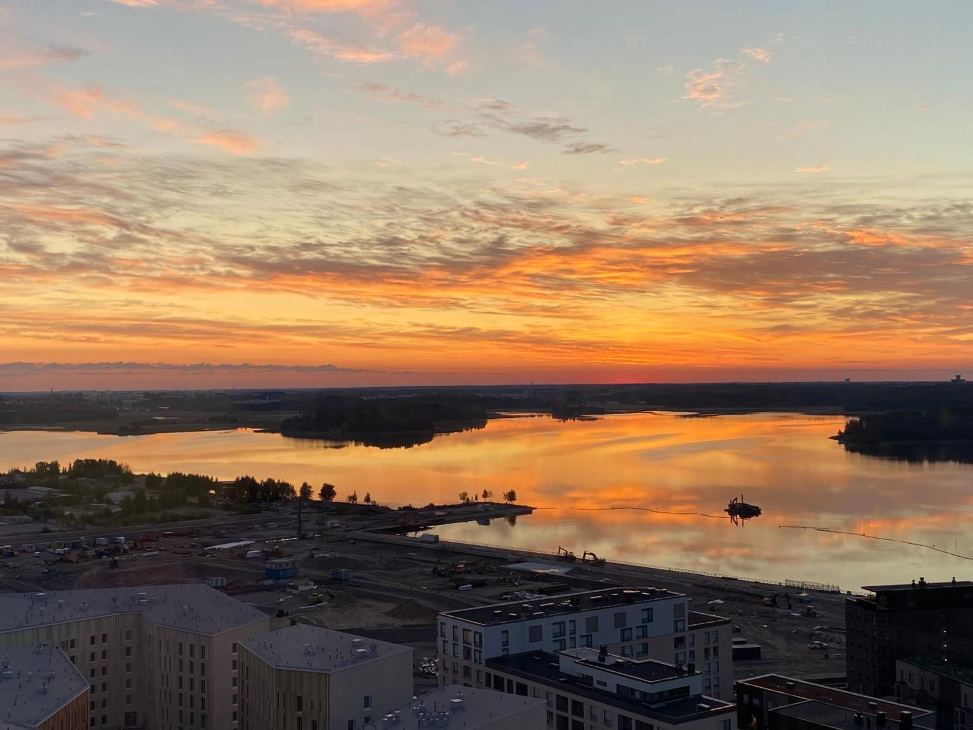 18Th Floor Helsinki High Point 1 Bdr Apartment With City View - Free Garage Parking Экстерьер фото